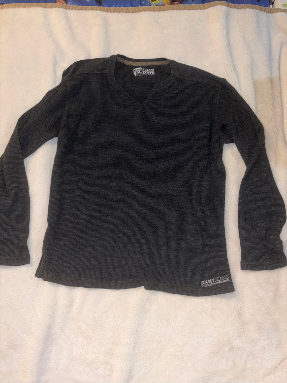 Dkny Men’s Charcoal Crewneck